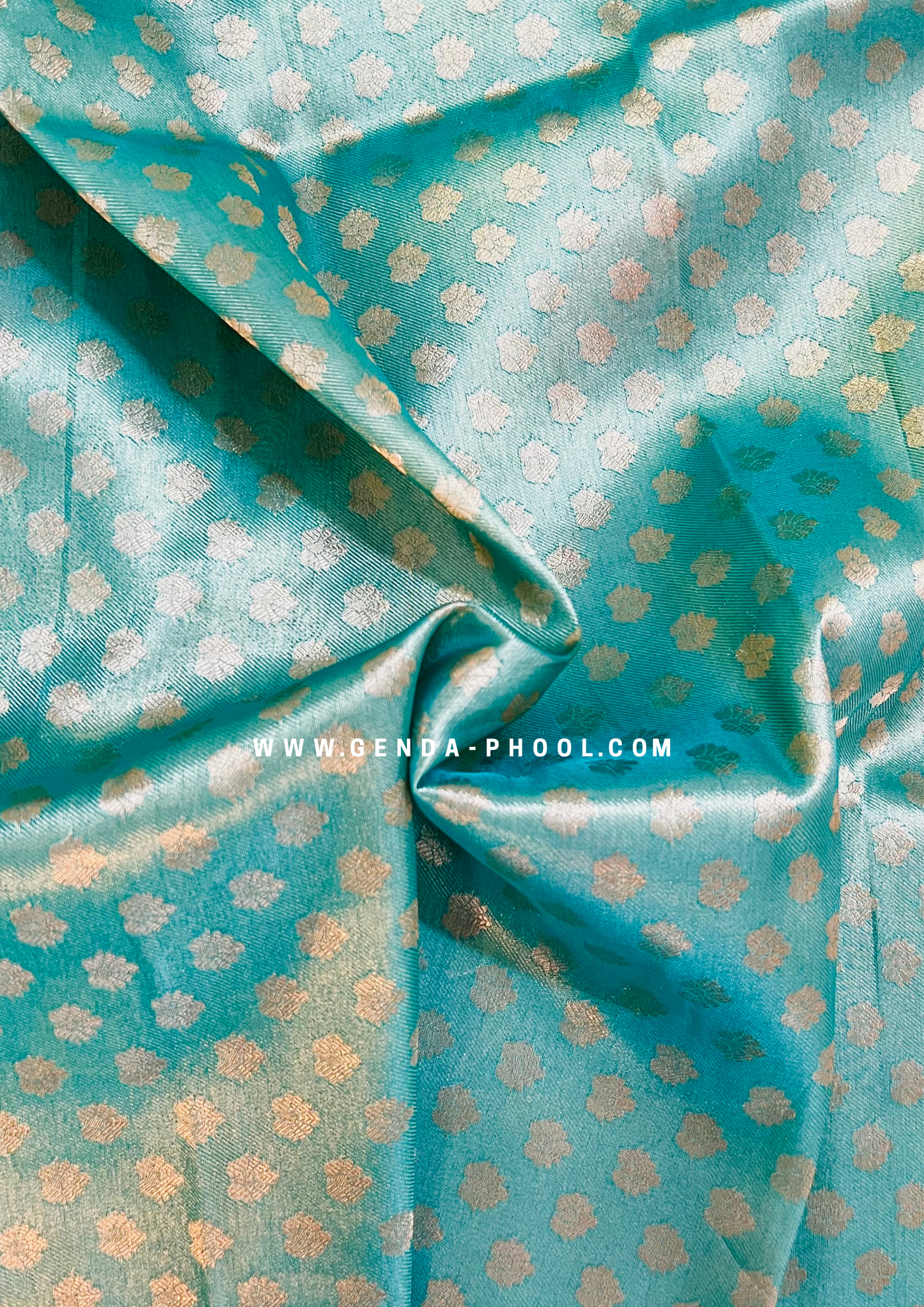 Organza Saree with Zari Work and Grand Pallu