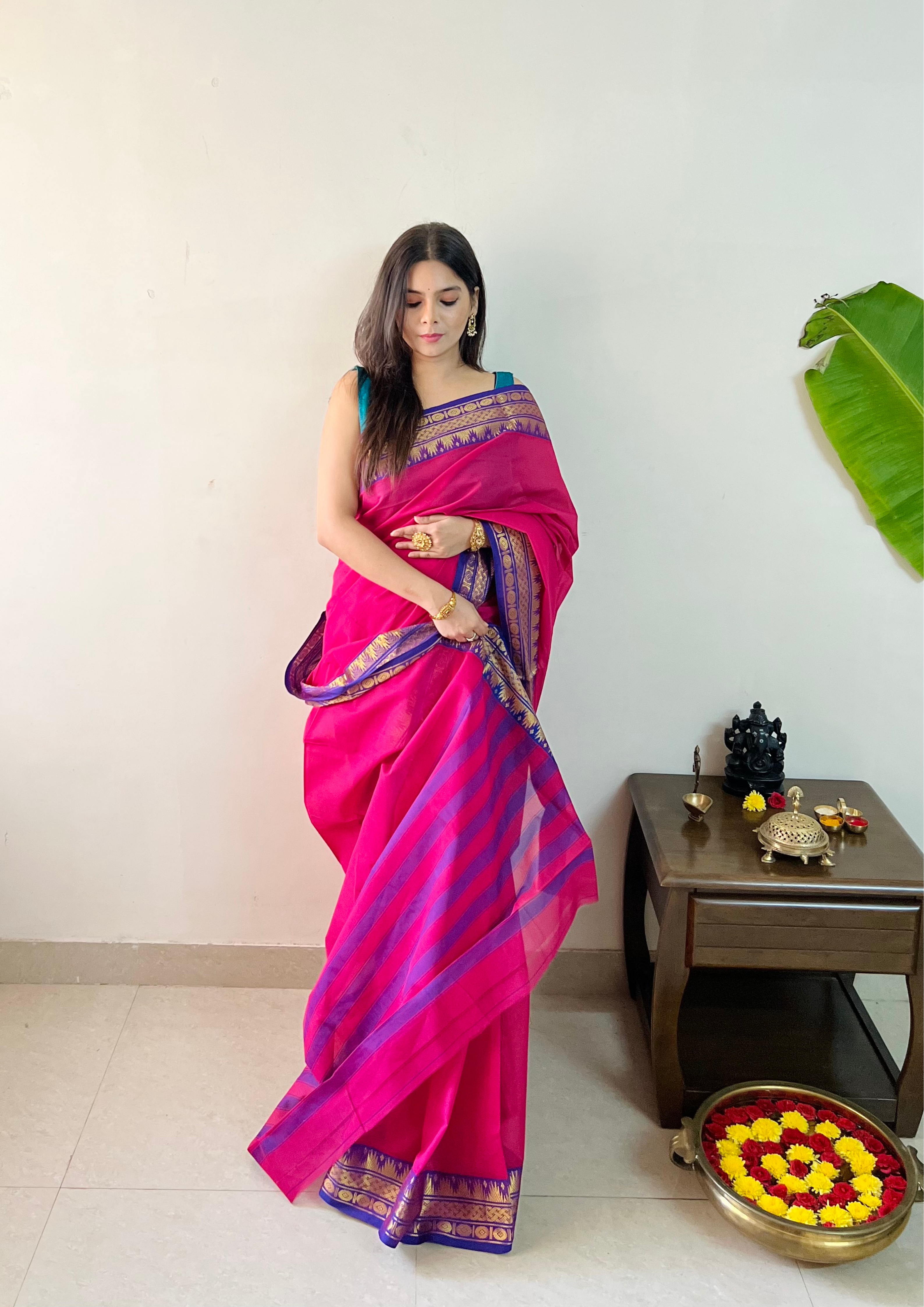 Handloom Pure Silk Gadwal Saree in Dusty Green : SMUA182