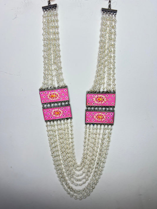 Dual side layered pearl necklace